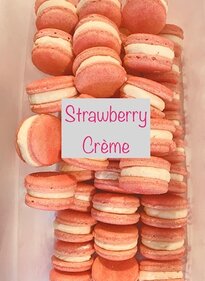 strawberry creme macarons